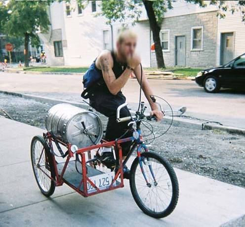 Poze MaxFun.ro » Combustibil pentru bicicleta
