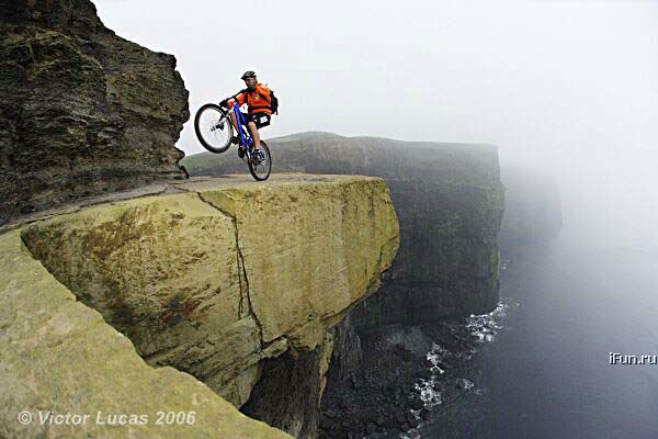 Poze MaxFun.ro » Mountain bikeing extrem