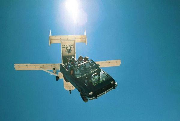 Poze MaxFun.ro » Skydiving cu masina