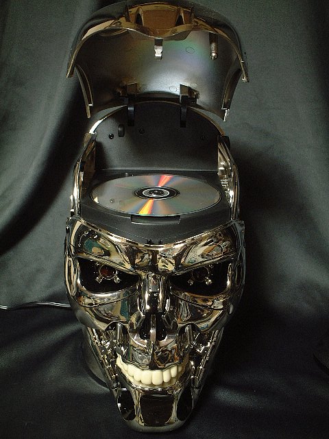 Poze MaxFun.ro » Terminator CD player